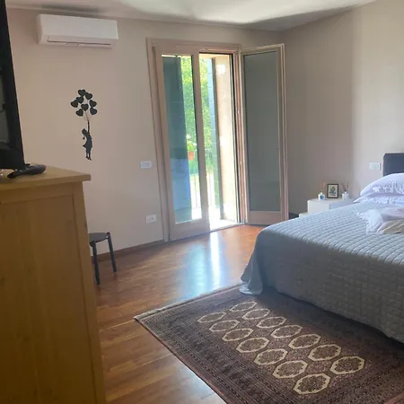 Вилла Tenuta Ronco Relais Аграте-Контурбия